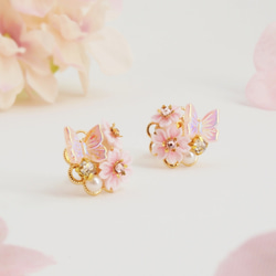 櫻花和蝴蝶耳環～花的盛宴～（Tsumami Craft *Made to Order） 第1張的照片