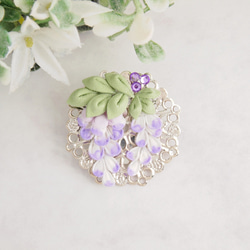 藤の花のブローチ （ つまみ細工＊受注制作 ） ブローチ つまみ細工の