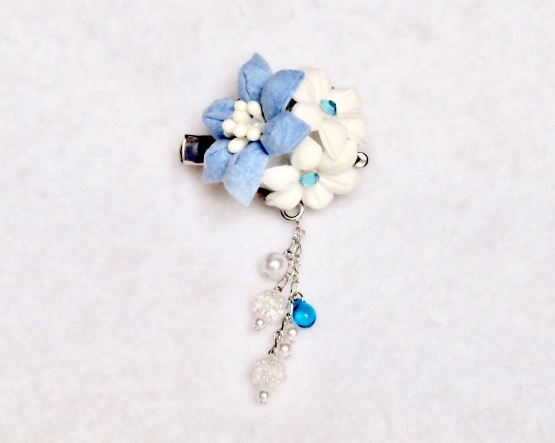 ゆりの髪飾り （ つまみ細工＊受注制作 ）