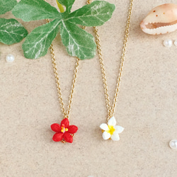 小さなハイビスカス・プルメリアのネックレス （ つまみ細工＊受注制作