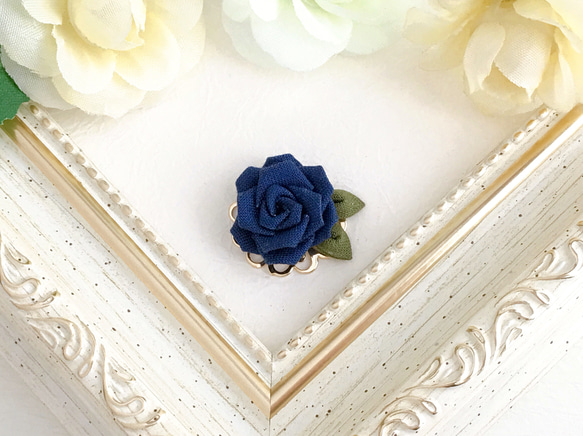 [面具用] Classic rose mini brooch (Tsumami work * made-to-order) 第4張的照片
