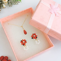 Poinsettia Coffret ~Pierce ver.~ (Tsumami work *Made to order) 第1張的照片