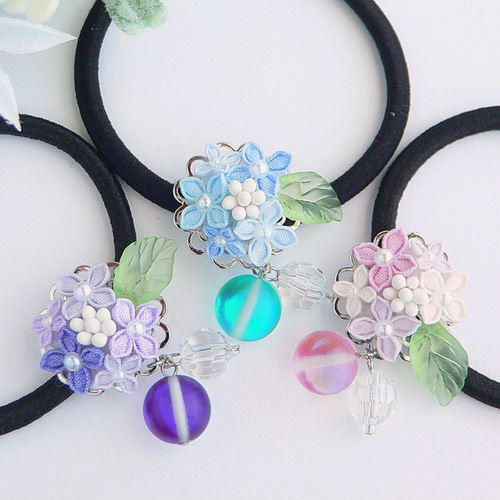 がくあじさいのヘアゴム （ つまみ細工＊受注制作 ） ヘアゴム つまみ