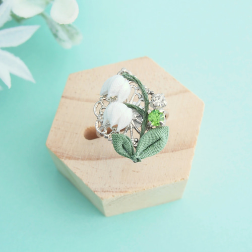 すずらんのリング （ つまみ細工＊受注制作 ） 指輪・リング つまみ