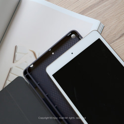 iPad case 12.9/Air5/iPad 9/mini 6 系列Smart cover皮革平板保護 奶油臘腸犬 第2張的照片