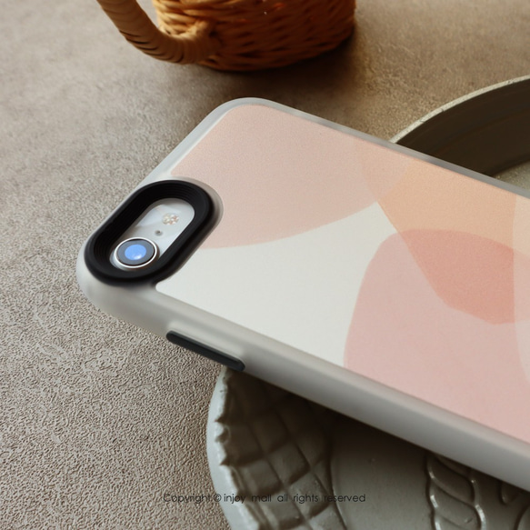 iPhone 16/15/14/13/12/11/SE3 法式浪漫 磨砂手感 防摔手機殼 第3張的照片