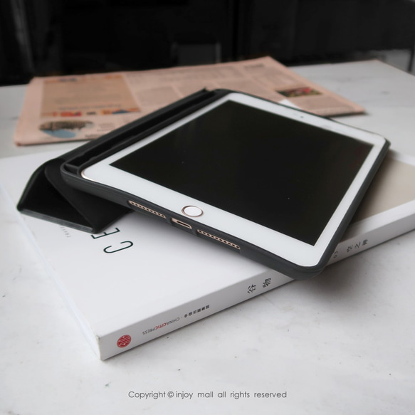 iPad case 12.9/Air4/iPad 9/mini 6 系列Smart cover皮革平板保護套 優雅山茶花 第2張的照片
