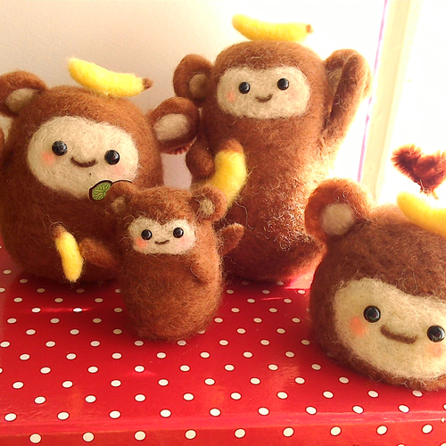 かわいいさるくんファミリー 大中小セット felt monkey 羊毛フェルト