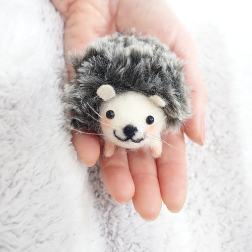 羊毛フェルト ハリネズミちゃん。 羊毛フェルト hiromisaku 通販