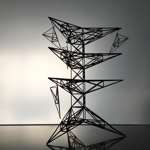 パイロン 鉄塔ジュエリースタンド ワイヤーフレームタワー