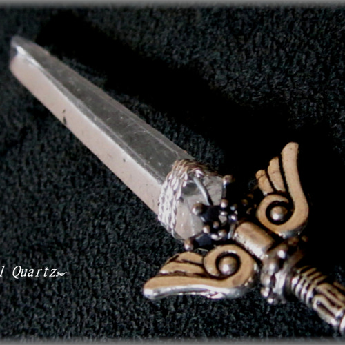 剣の形の金属製ペンダント 楽天市場】ペンダント 剣 シルバー925 ドージェ ダガー メンズ