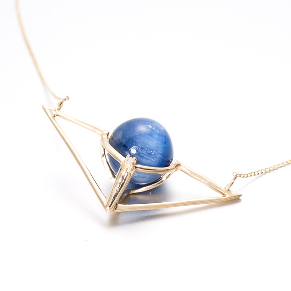 藍晶石鎖骨鍊 藍色幾何金飾黃金項鍊 鑽石黃金飾品 藍水晶幾何項鍊珠寶飾品 Kyanite gold necklace 第2張的照片