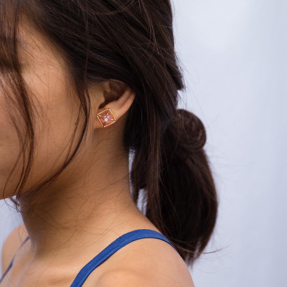 オリジナルピンククリスタルイヤリングピンクゴールドジュエリーデザイナーWenchuangジオメトリゴールドイヤリング革新的な韓国