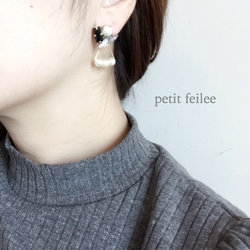 ♡2way♡ Petit Bijoux × ▽パールキャッチピアス《Black》 2枚目の画像