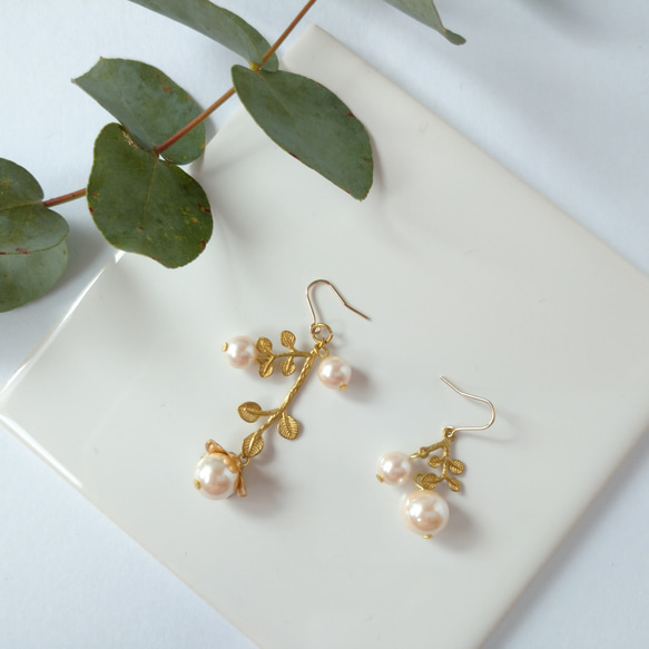 vintageパールのアシンメトリーピアス／イヤリング ピアス