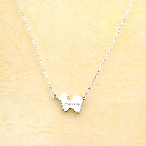 パピヨン シルエットペンダントネックレス シルバー(プラチナ