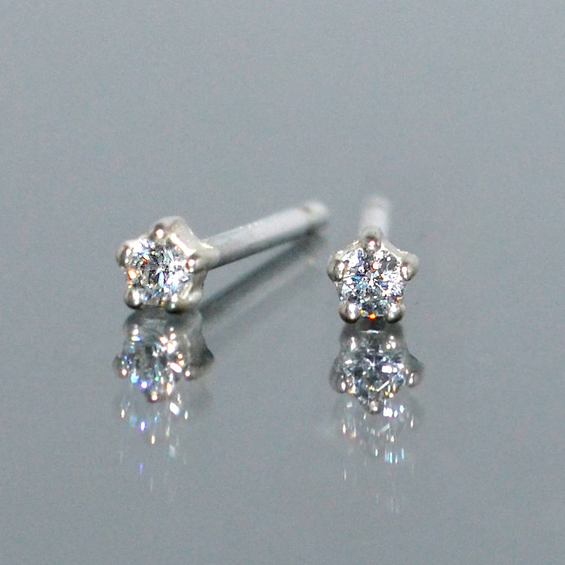 PT900　ダイヤモンド　ピアス　約15mmx5.5mm