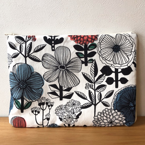 【新品】kate spade フラワーパターン ノートPCケース 新品未使用 Kate Spade ケイトスペード パソコンケース Katespade