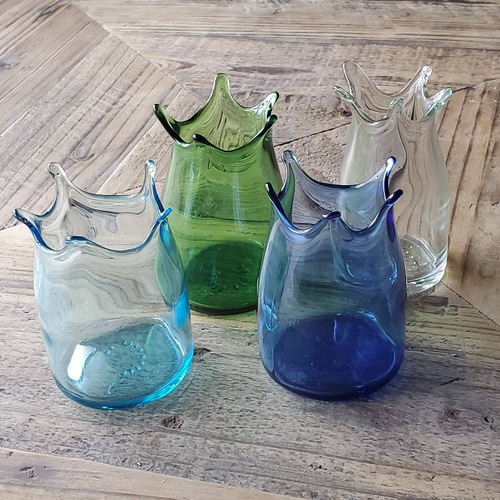 ハンドメイド 緑色 ガラス 花瓶 酒器 ハンドメイド 緑色 ガラス 花瓶 酒器