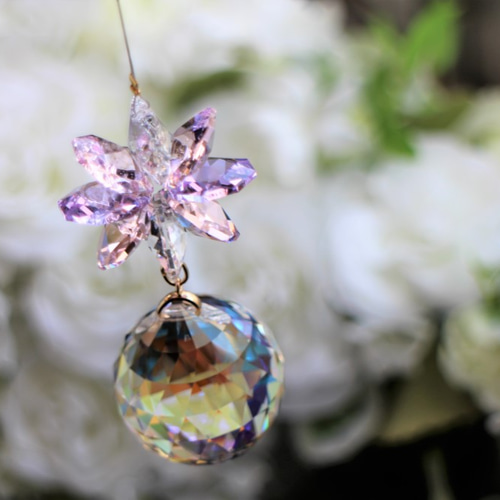 サンキャッチャー♡ハンドメイド品「3つのピンクのフラワー❁﻿.」 サンキャッチャー♡ハンドメイド品「3つのピンクのフラワー❁﻿.」