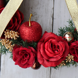 【クリスマス】姫リンゴとバラたっぷりのクリスマスリース（赤） 3枚目の画像