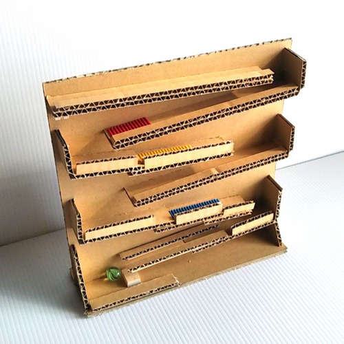 段ボールのはり絵作品 2点セット 段ボールのはり絵作品 2点セット