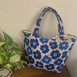 【送料無料】北欧風ミニトートバッグ◆花柄ブルー 1枚目の画像