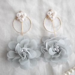 166.Chiffon flower hoopピアス✴イヤリング　　パールビジューシフォンフラワー花フープ結婚式かわいい 8枚目の画像