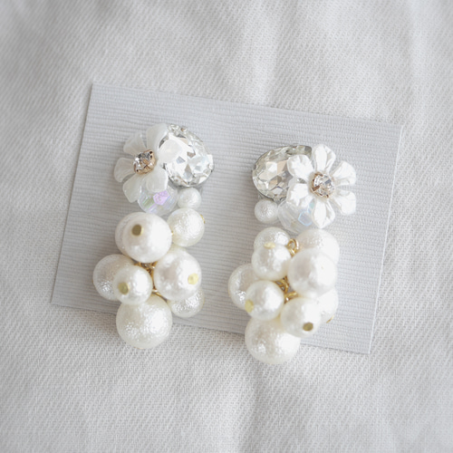 176.Flower & bijou ピアス✴イヤリング 結婚式ウェディング大振り 