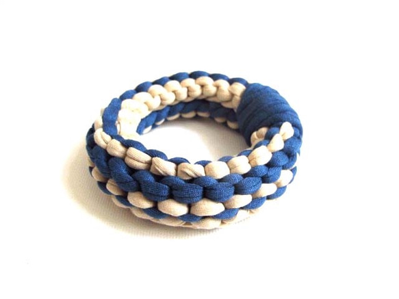 Chunky Knit Bangle コットンニットバングル　青白　ブレスレット 1枚目の画像