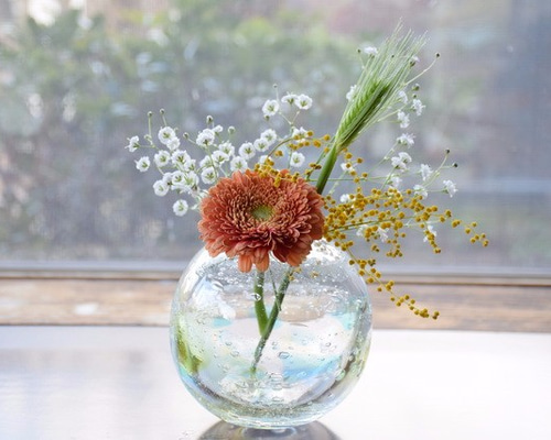 Chopard アクリル？　ガラス？ 花瓶 一輪挿し Chopard アクリル？ガラス？ 花瓶 一輪挿し