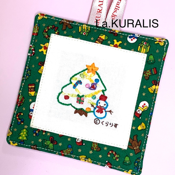 クリスマス柄の刺繍コースター(２枚セット)/10cm/刺しゅう/ししゅう/プレゼント/ギフト/クラリス／壁飾り 4枚目の画像