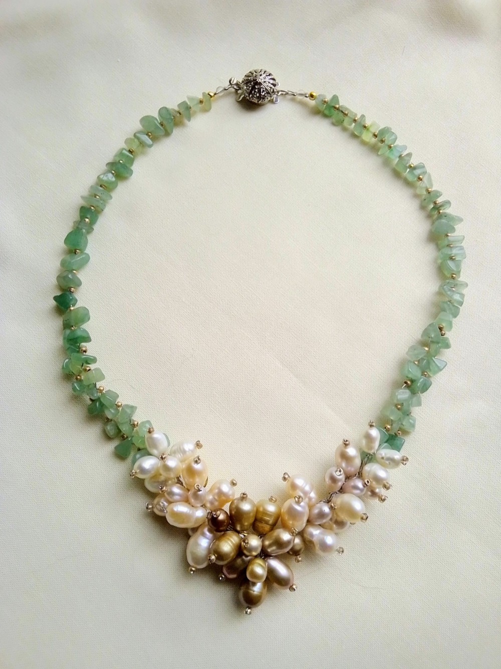 淡水パールとアベンチュリンのネックレス