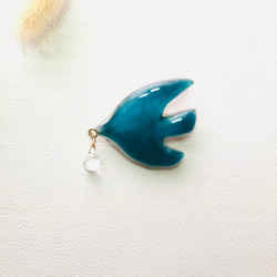 幸せの青い鳥のブローチ 2枚目の画像