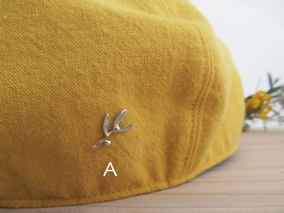 【母親節 5,000 日元套裝】橄欖色耳環和橄欖色別針胸針（可更換為穿孔耳環）【Creema 限定】 第4張的照片
