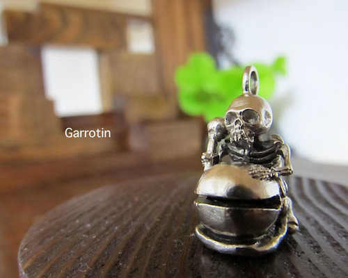 【金細工またよし】ペンダントトップ　魚 金細工ペンダントトップ 魚 ビンテージ - メルカリ