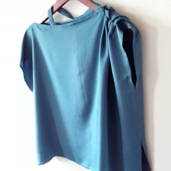 青色アシンメトリ―デザインシャツ 3枚目の画像