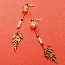 ヴィンテージ淡水パールシダの葉のイヤリング、赤銅の手作りの本物の花のジュエリー、ヴィンテージシダ真珠のイヤリング#LUNALUN 2枚目の画像