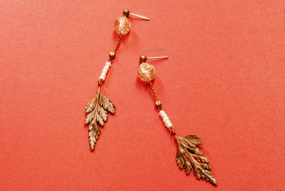 ヴィンテージ淡水パールシダの葉のイヤリング、赤銅の手作りの本物の花のジュエリー、ヴィンテージシダ真珠のイヤリング#LUNALUN 2枚目の画像