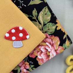 マジックマッシュルーム、小さな自己粘着ステッカー刺繍の布 - 森シリーズ 1枚目の画像