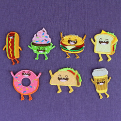 歪腰熱狗堡自黏繡布貼-歡樂速食系列 第3張的照片