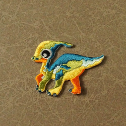 小さなカラフルなドラゴンの自己接着刺繍布ステッカー-恐竜復活シリーズ（新モデル） 1枚目の画像