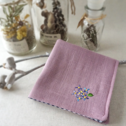 8重ガーゼハンカチ 紫陽花刺繍ガーゼ ② 手刺繍入り4重ガーゼハンカチ「紫陽花ブルー」[受注制作] ハンカチ