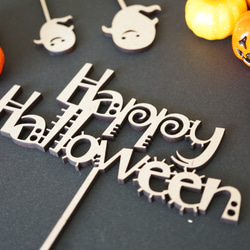 ケーキトッパー  Halloween ハロウィン TrickorTreat　ハロウィン　飾り　木製 2枚目の画像