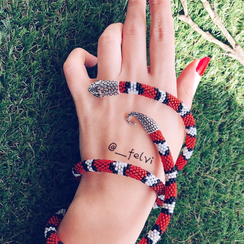 Bead Crochet Necklace - Snake / ビーズクロッシェのネックレス ヘビ