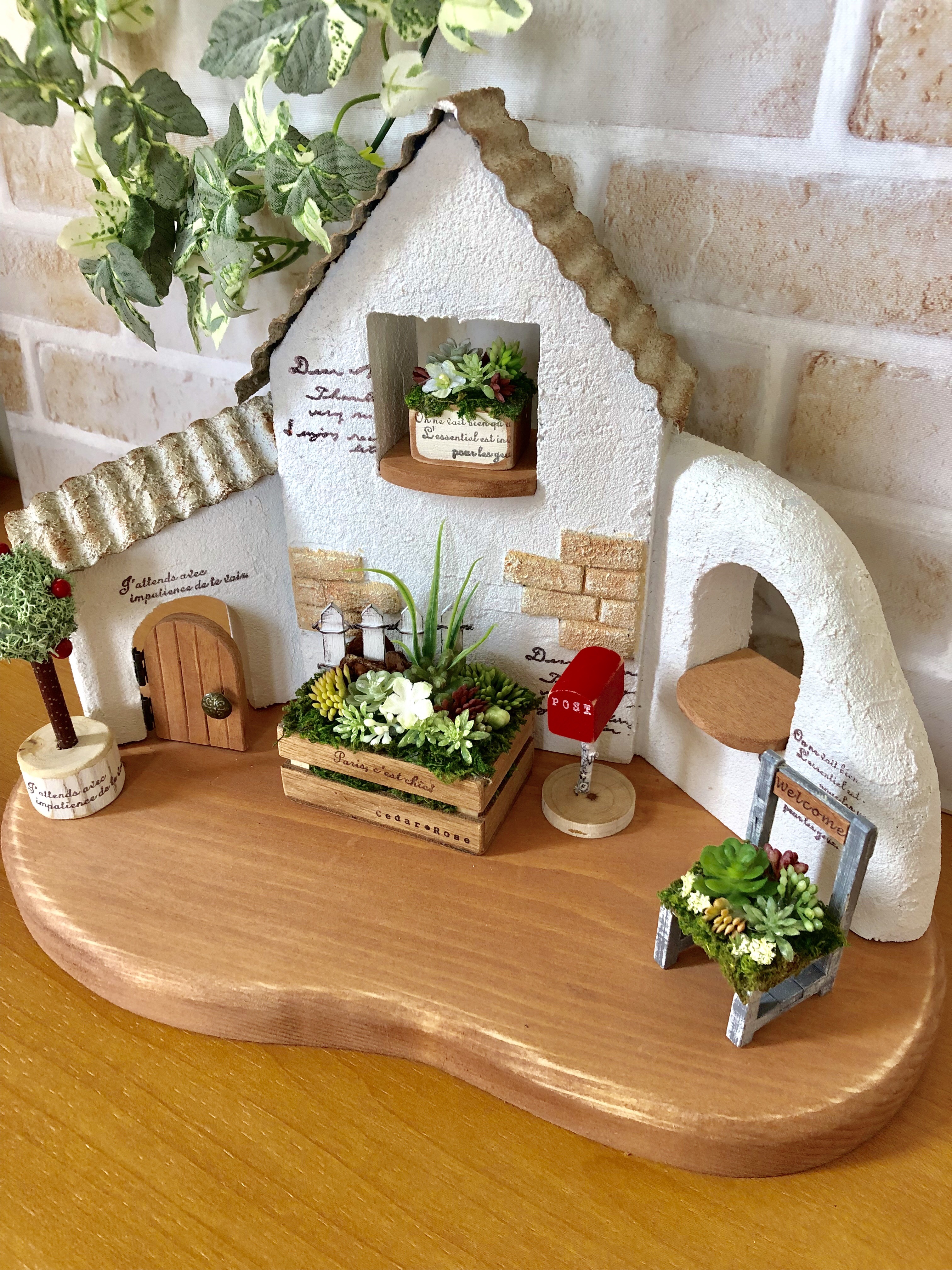 モルタルハウス ありす Solar Light Mortar House Flower shop [Handmade DIY Miniature