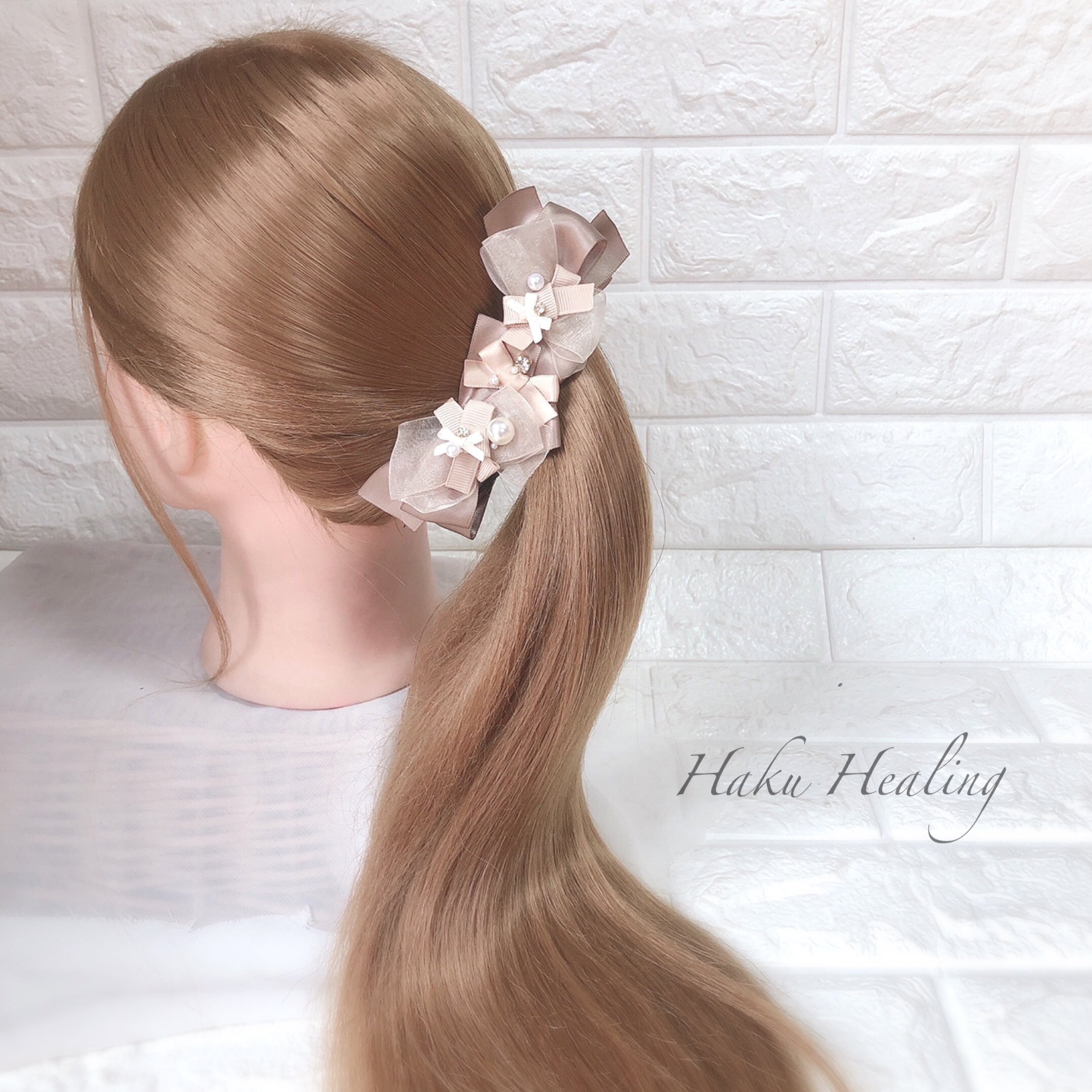 ハンドメイド♡春いちごレースフリルポニークリップ ハンドメイド♡春いちごレースフリルポニークリップ