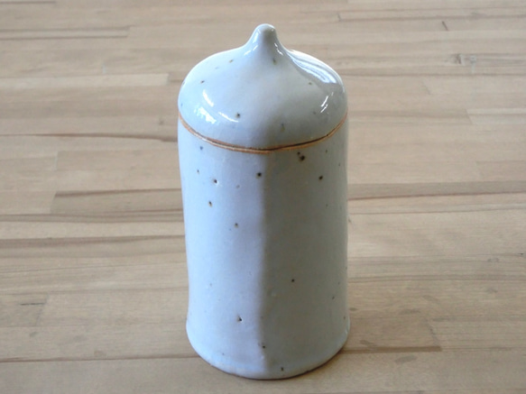 謎のフタもの（陶器）　白B 2枚目の画像