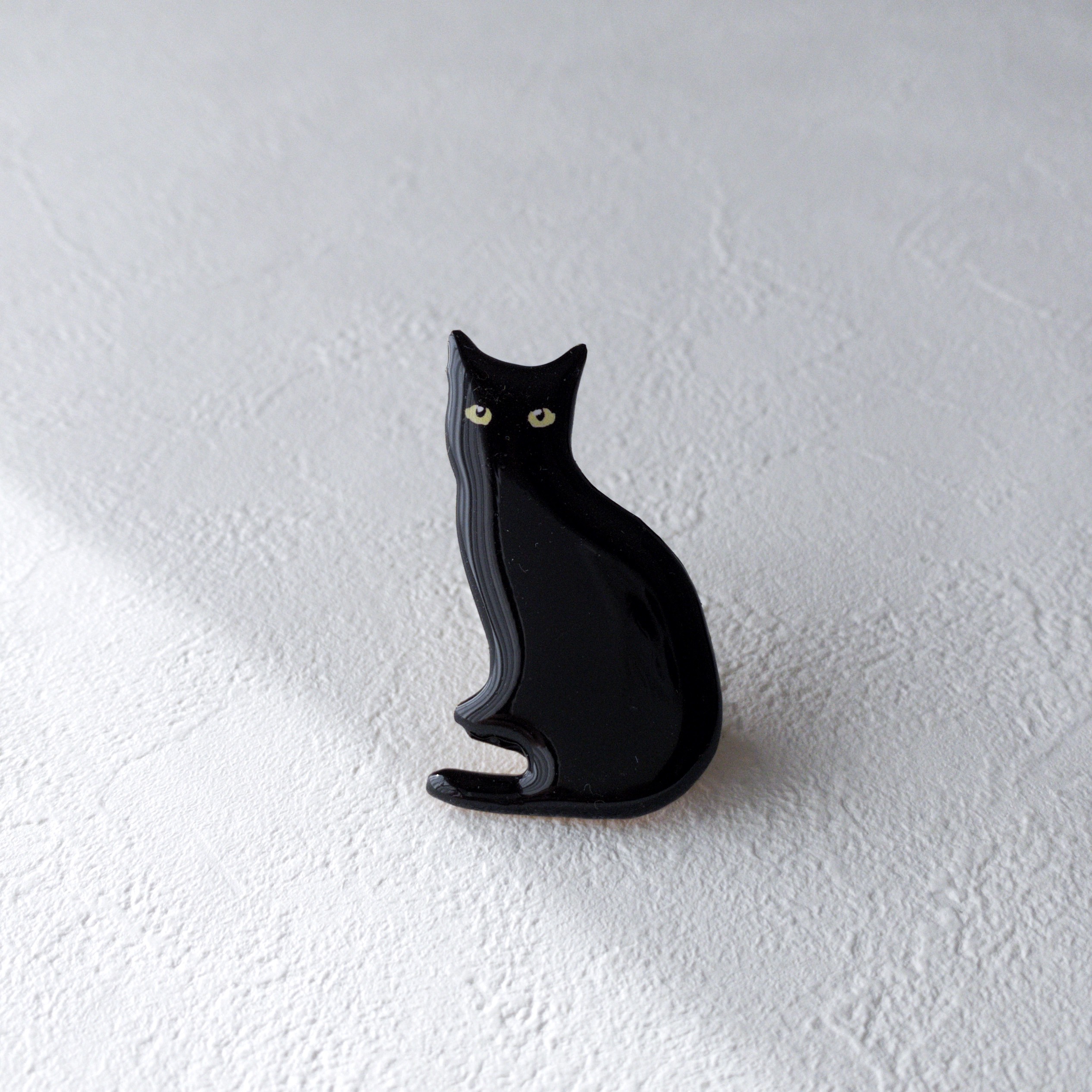 ☆受注制作☆黒猫オスワリ ブローチ《特集掲載》 ブローチ hiish