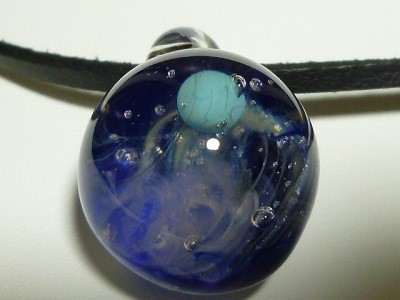 宇宙ガラス、惑星NO.9（星雲、星、ガラス、ペンダント）